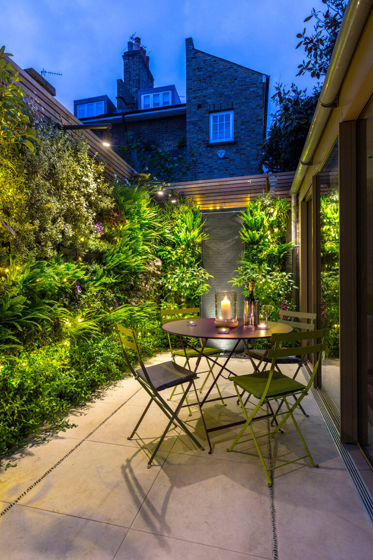 Transforming a Small Backyard into a Stunning Outdoor Escape